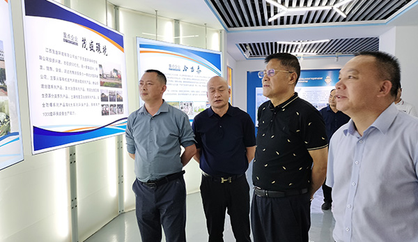 深圳正威集團(tuán)董事會江主席，黃總一行蒞臨我司考察